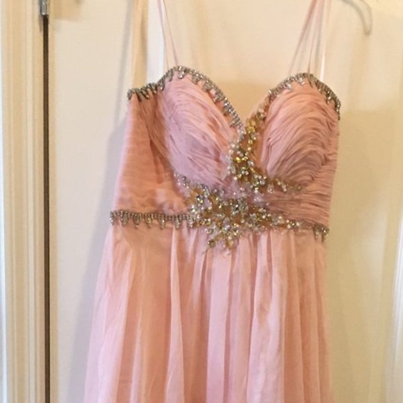 Rose color Dress with Sequins chiffon material - Picture 3 of 4